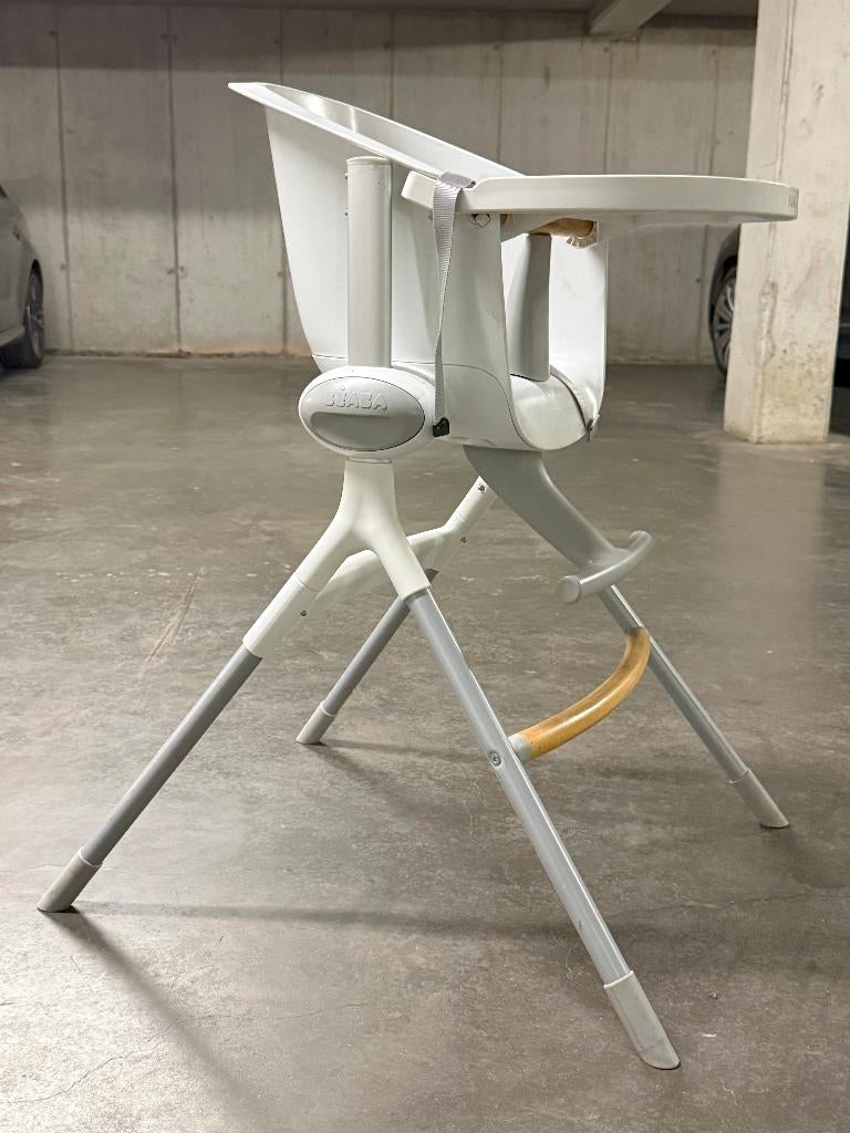 Chaise enfant Evolutive BEBEA, Kinderen en Baby's, Kinderstoelen, Zo goed als nieuw, Meegroeistoel, Aanschuifbaar, Afneembaar eetblad