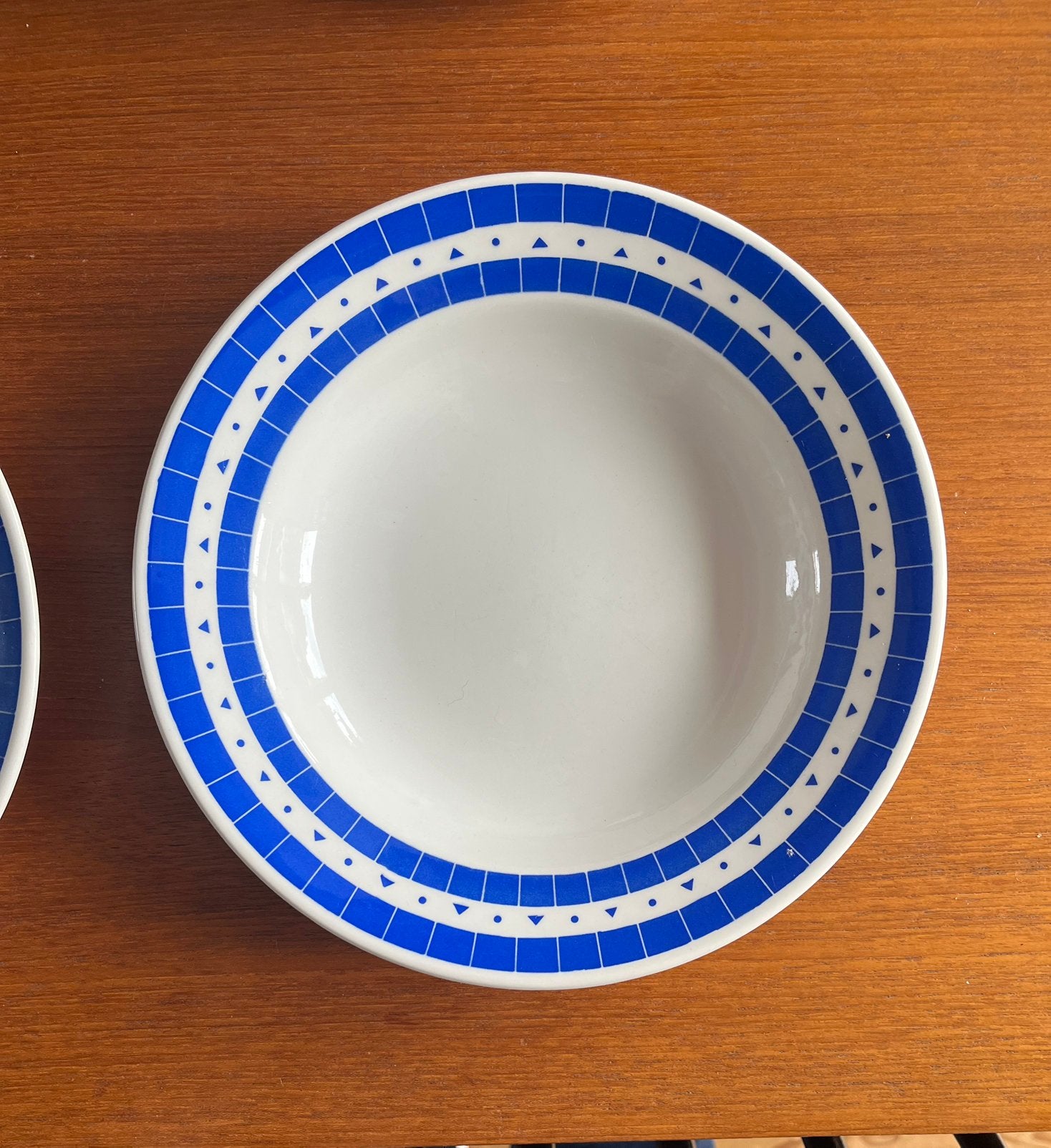 Lot de deux assiettes creuses BOCH, Ophalen