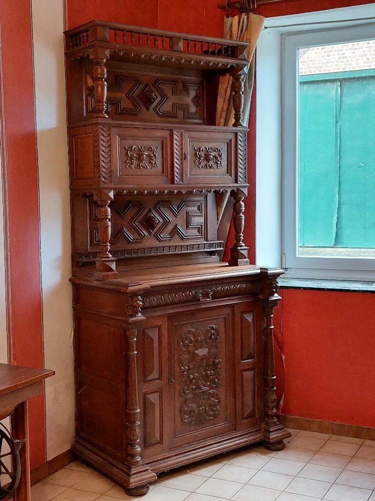 Hoge dressoirs van massief eikenhout, Antiek en Kunst, Ophalen