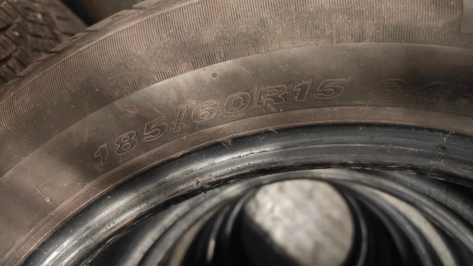 185/60r15 nexen 35€ chacun avec assemblage, Enlèvement