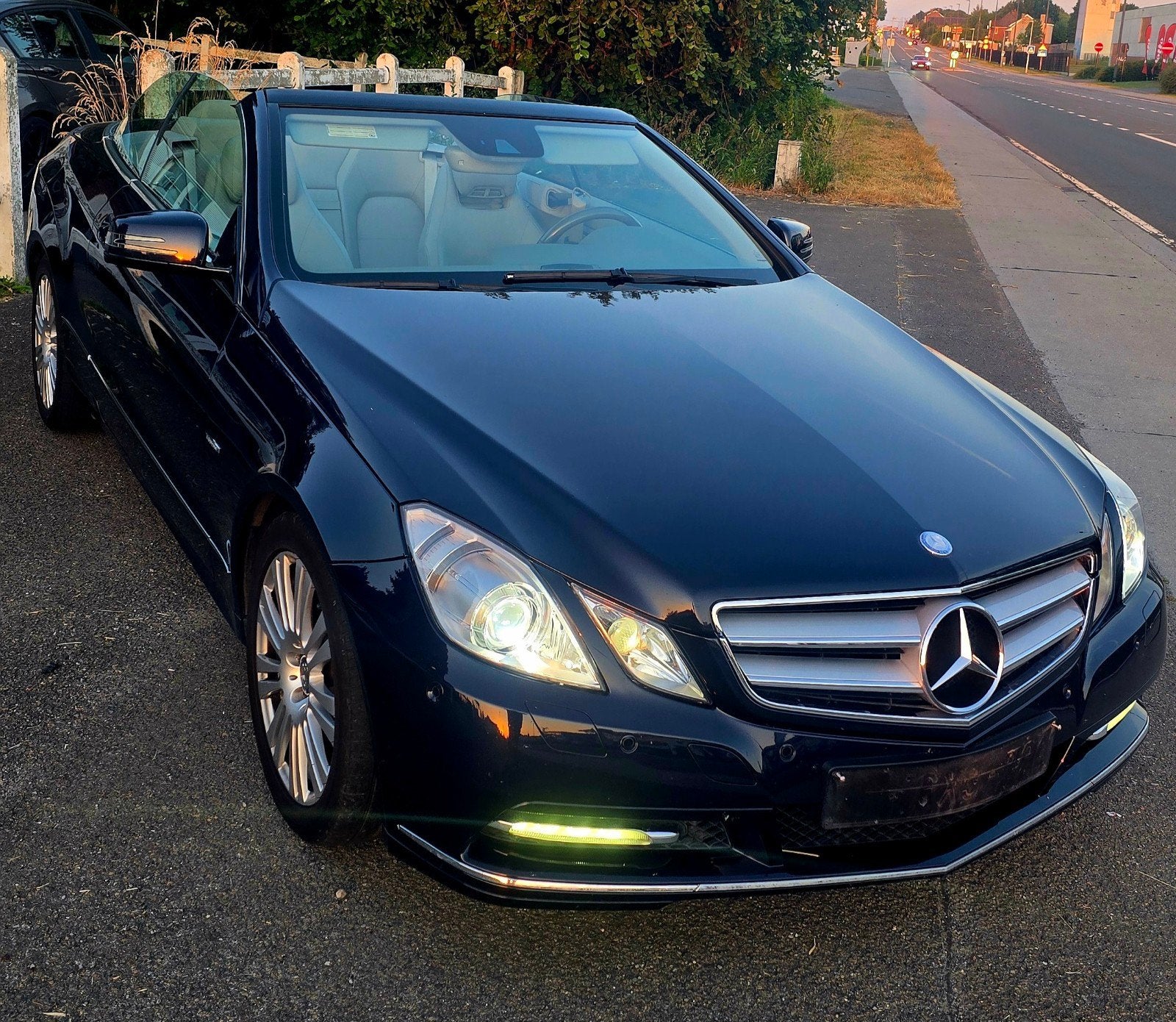 Mercedes E220cdi man 2011 106.000 km volledige opties, Auto's, Achterwielaandrijving, 4 cilinders, Cabriolet, Blauw