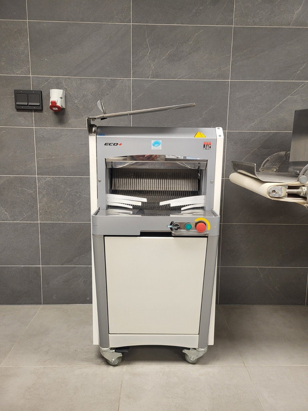 broodsnijmachine eco plus jac, Ophalen