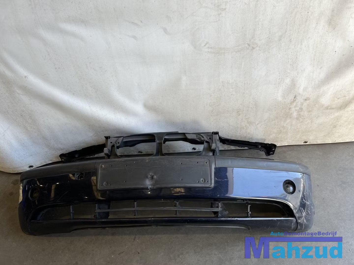 BMW 3 SERIE E46 2.0 Blauw voorbumper voorfront front, Petuelring 130
80788  Munich, DE, Pare-chocs, Info@bmw.de, Utilisé