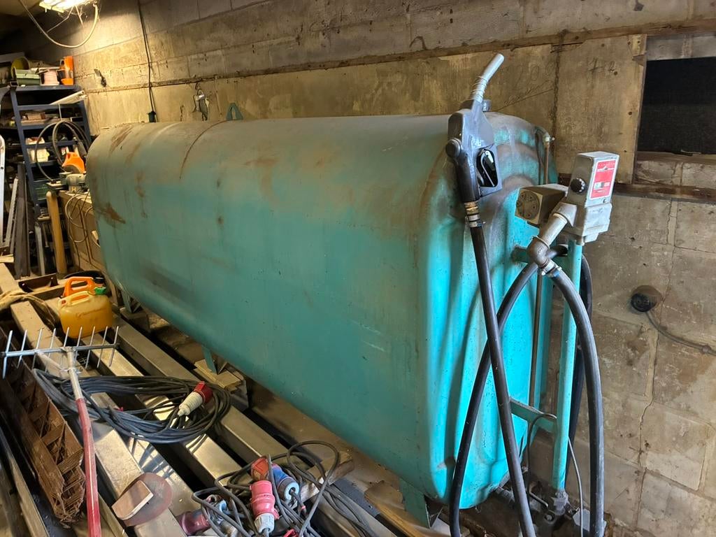 Mazouttank 2500 l, Doe-het-zelf en Bouw, Ophalen, Gebruikt