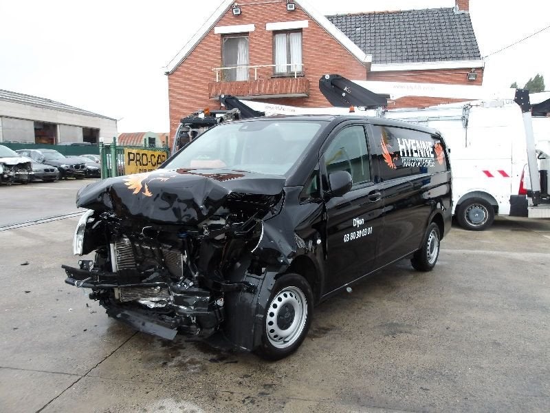 MERCEDES-BENZ VITO 114 DIESEL 04/22, Autos, Achat, Entreprise, Boîte manuelle, Autre carrosserie