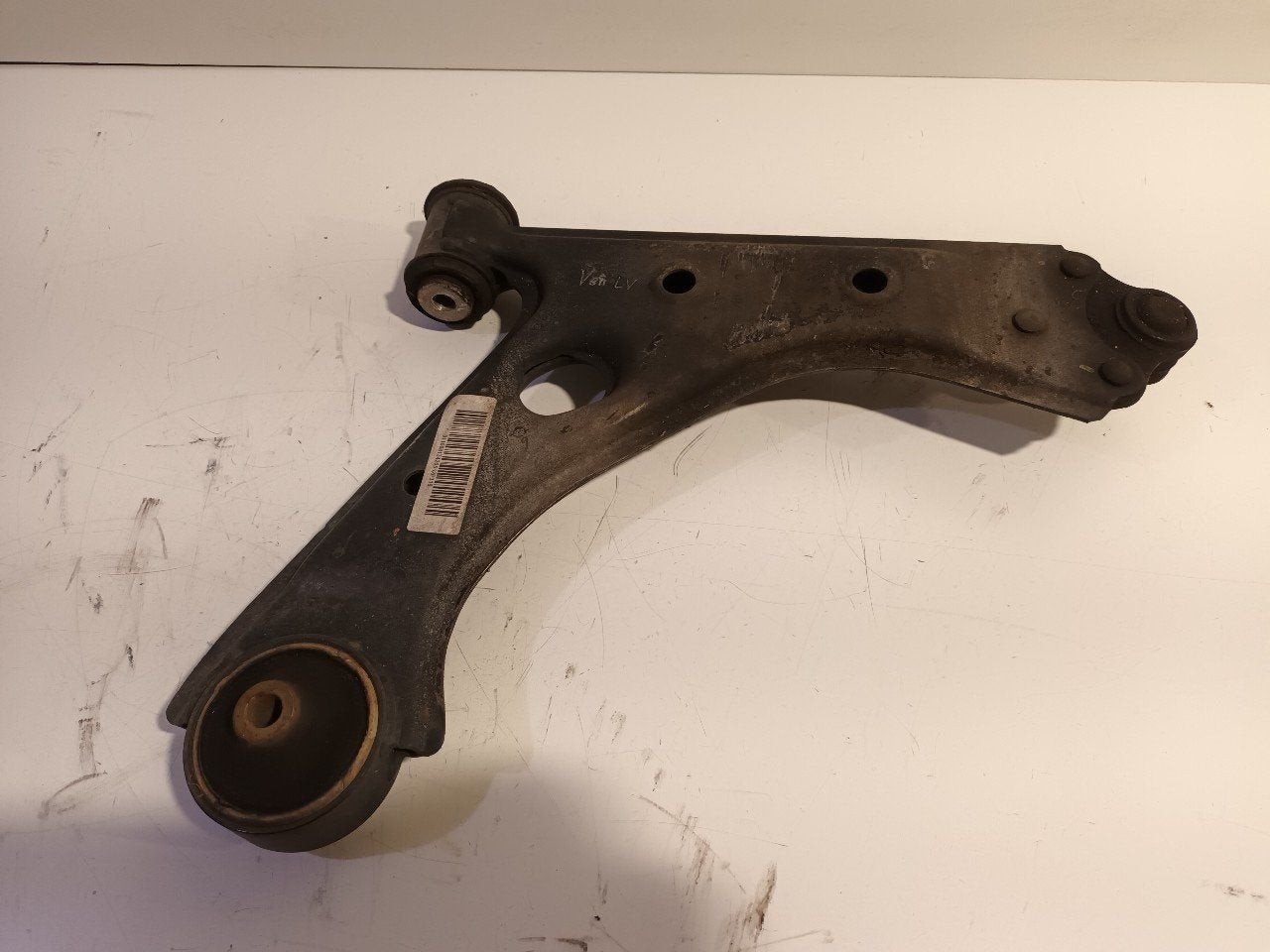 Draagarm links voor Opel Corsa, Onderdelen@venauto.nl, Van der Ven Autorecycling B.V., Ettenseweg 76, 4706 PB Roosendaal, The Netherlands