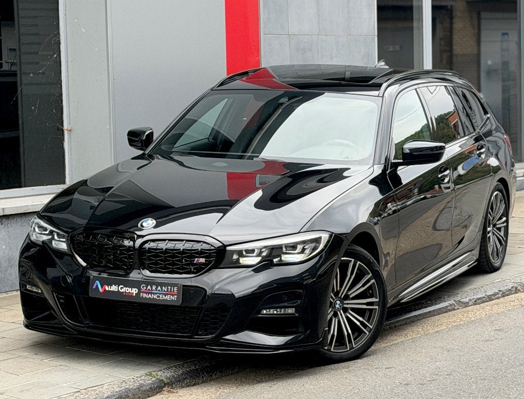 BMW 318 iA Pack M Performance*1 jaar garantie* Zonnedak*2021, Auto's, Automaat, 1998 cc, 4 cilinders, Leder en Stof
