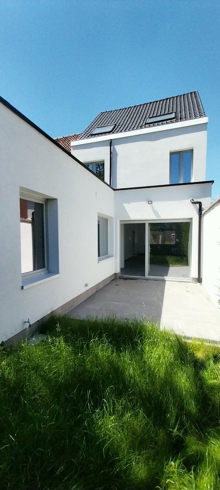 Grote rijwoning 4 slpk, 207 m², Izegem, Tot 200 m², Tussenwoning