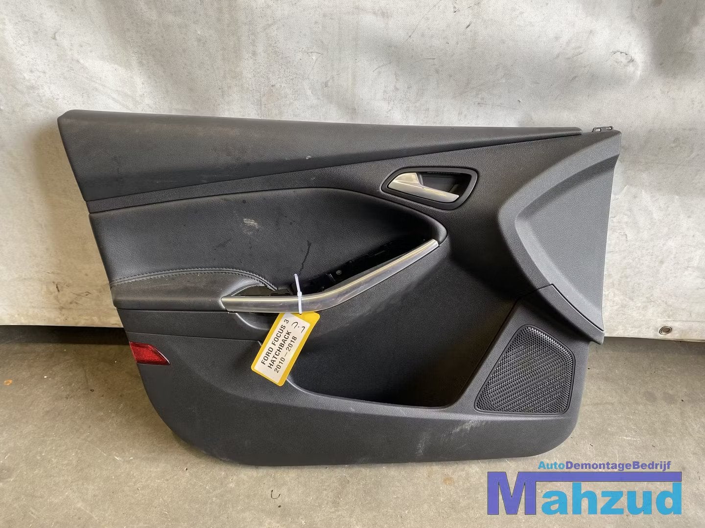 FORD FOCUS 3 Wit Links voor deurpaneel 2010-2018, Gebruikt, Info@ford.com, Ford, Ford Motor Company