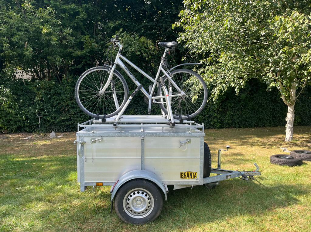 Aanhangwagen. Gegalvaniseerd grijs aluminium +INCL fietstrek, Enlèvement, Comme neuf