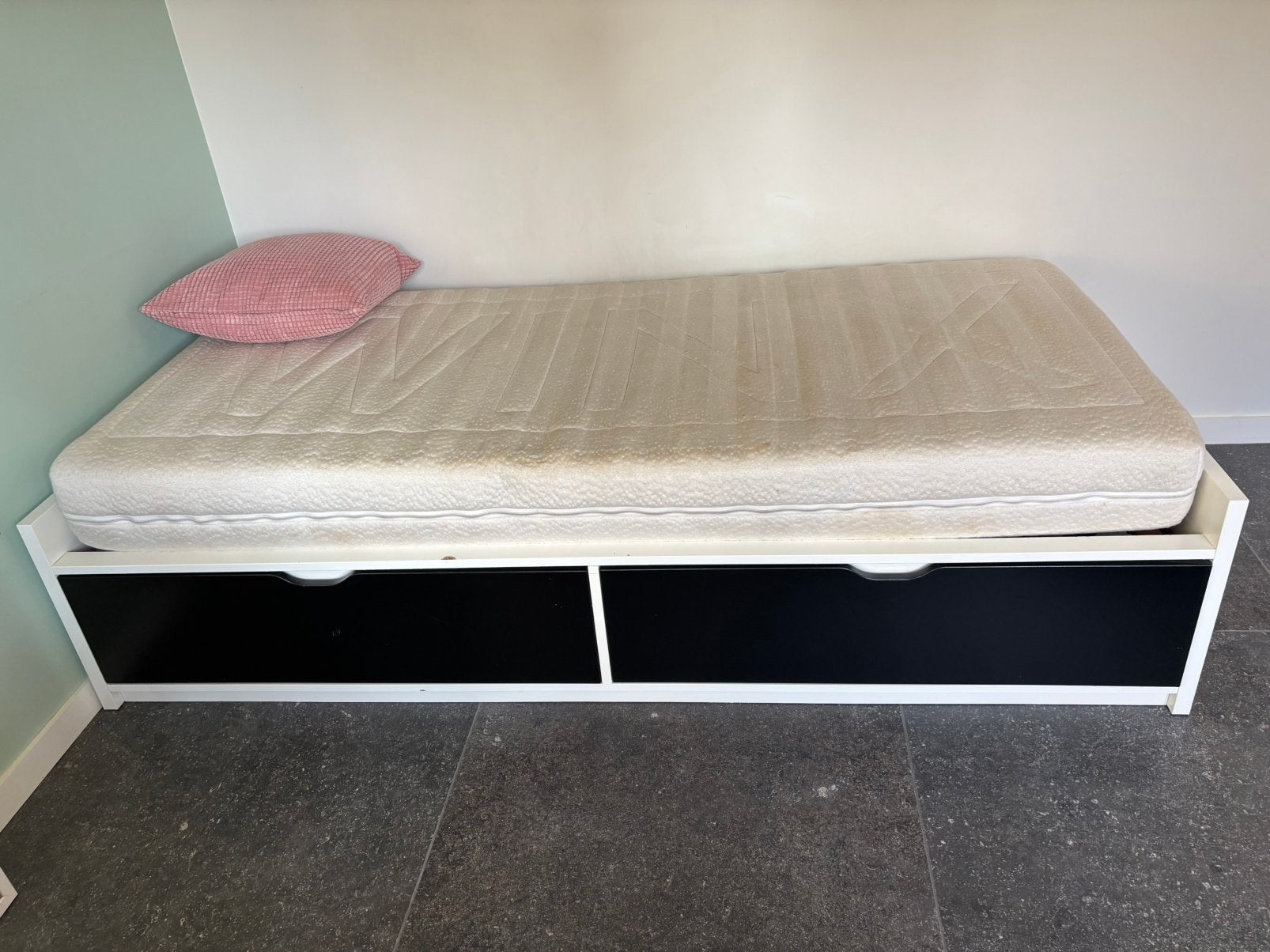 Eenpersoons bed met 2 schuiven, Ophalen, Gebruikt, 90 cm, Eenpersoons