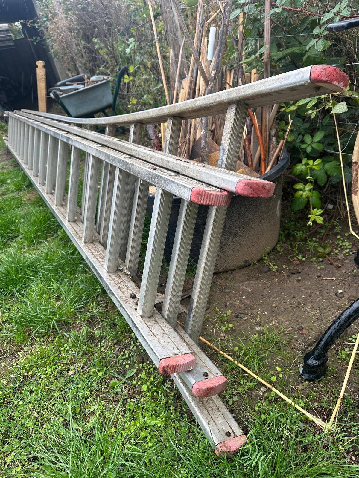 2x grote ladders, Doe-het-zelf en Bouw, Ophalen, Gebruikt