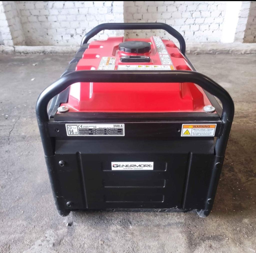 Elektrische generator, Doe-het-zelf en Bouw, Aggregaten, Ophalen, Zo goed als nieuw, Minder dan 5 kVA, Benzine