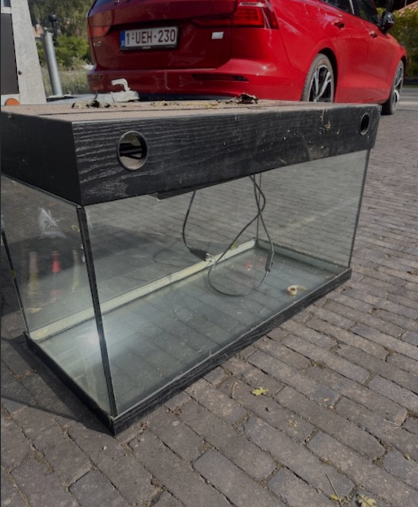 Aquarium + toebehoren, Ophalen, Gebruikt, Leeg aquarium, Eheim