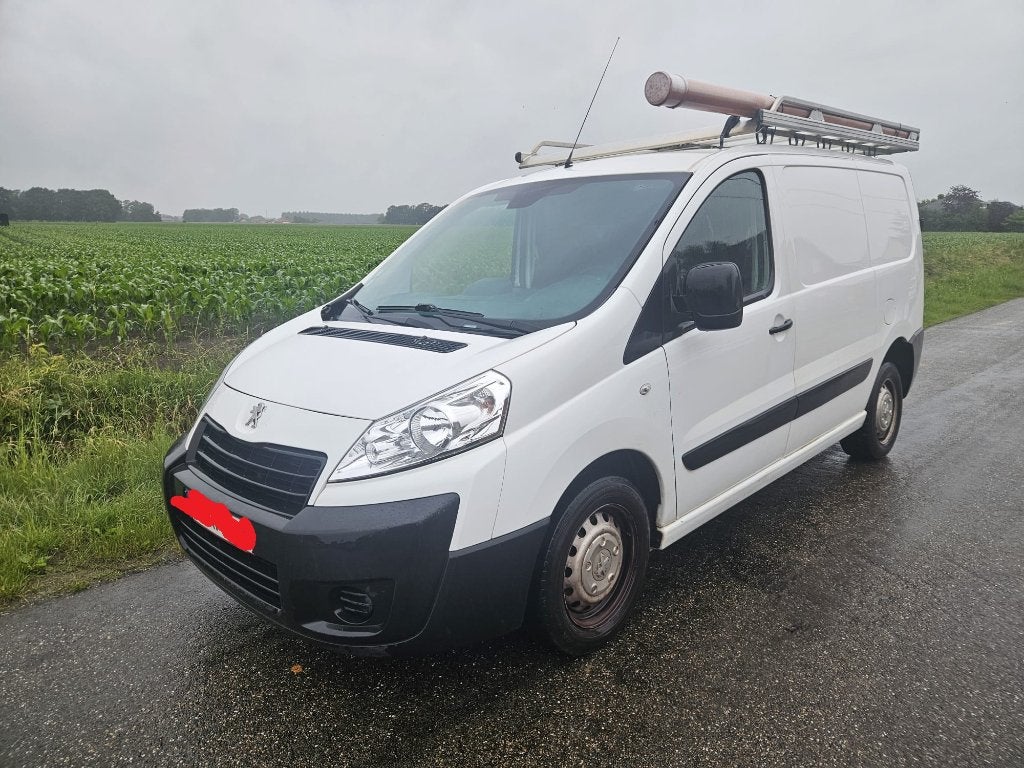 Peugeot Expert L1H1 1.6 HDi 149d km, Camera, Trekhaak, Airco, Auto's, Voorwielaandrijving, Stof, Zwart, Trekhaak