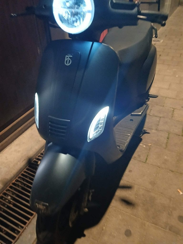 BTC a class 2022, Vélos & Vélomoteurs, Autres marques, Comme neuf, Enlèvement, Essence