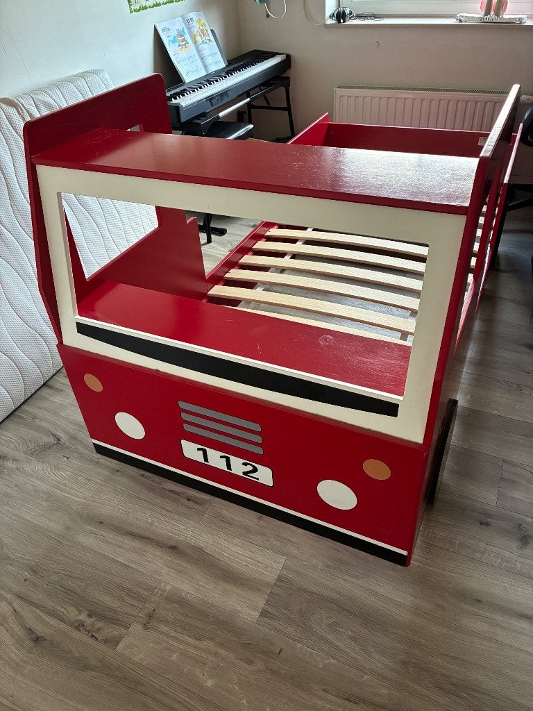 Brandweerwagen kinderbed 90  200 cm + kwaliteitsmatras, Huis en Inrichting, Slaapkamer | Matrassen en Bedbodems, Ophalen, 90 cm