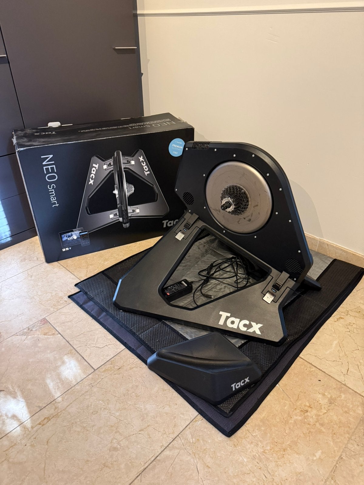 2x tacx neo smart, Ophalen, Gebruikt