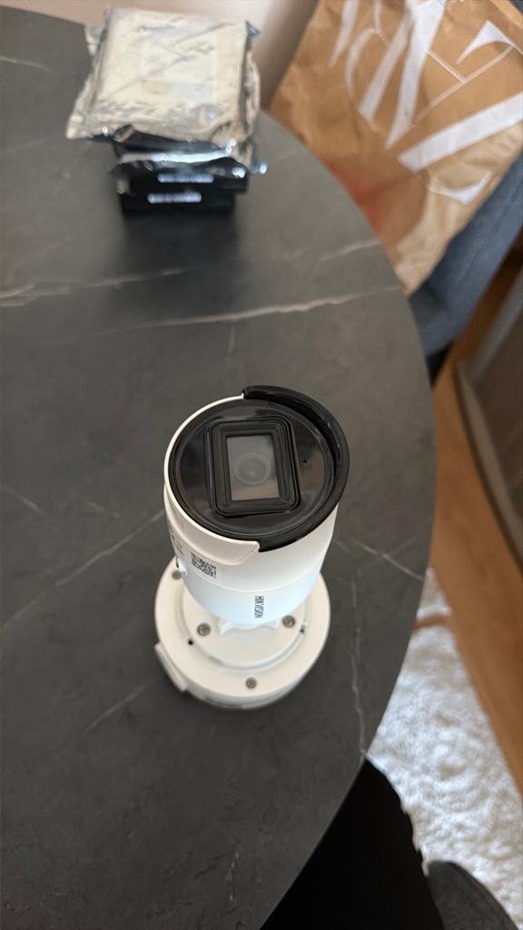 Camera hikvision bullet, Télécoms, Supports de téléphone, Enlèvement, Comme neuf
