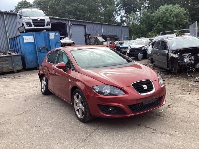 Echappement (complet) d'un Seat Leon, Autos : Pièces & Accessoires, Systèmes d'échappement, -, 3 mois de garantie, Utilisé, -