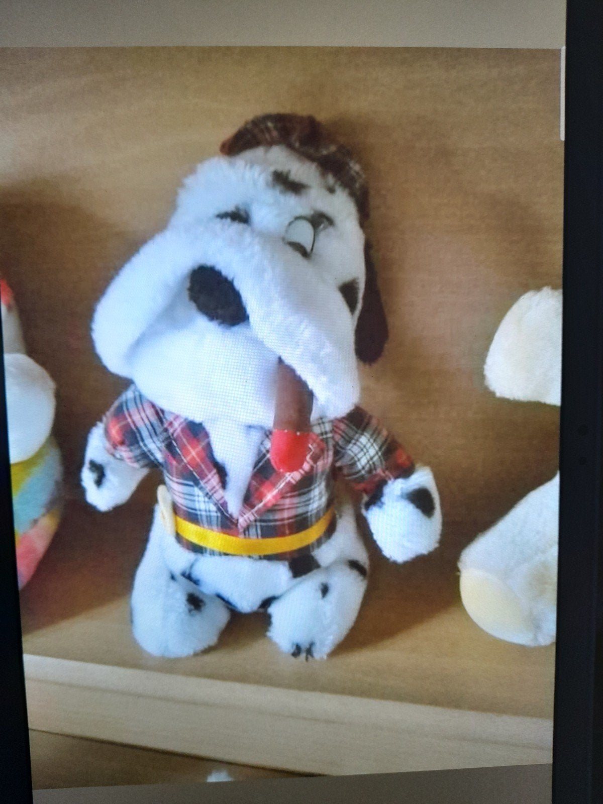 Pluche „detectivehond Sherlock” met pet en sigaar, Hond, Zo goed als nieuw, Middelgroot (20 tot 80 cm), Wit