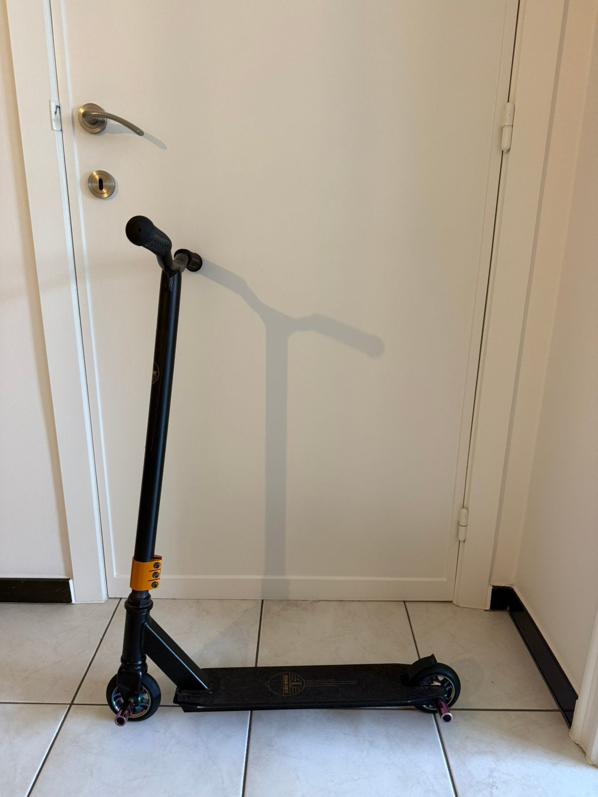 Black dragon stuntstep, Fietsen en Brommers, Steps, Ophalen, Zo goed als nieuw