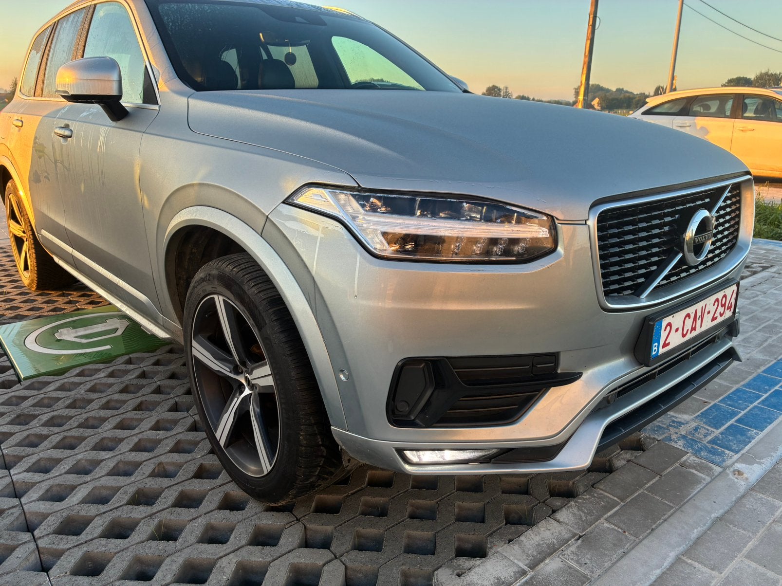 Volvo xc90 R.design full optie 7zit in top staat, Auto's, Euro 6, 7 zetels, Diesel, Particulier