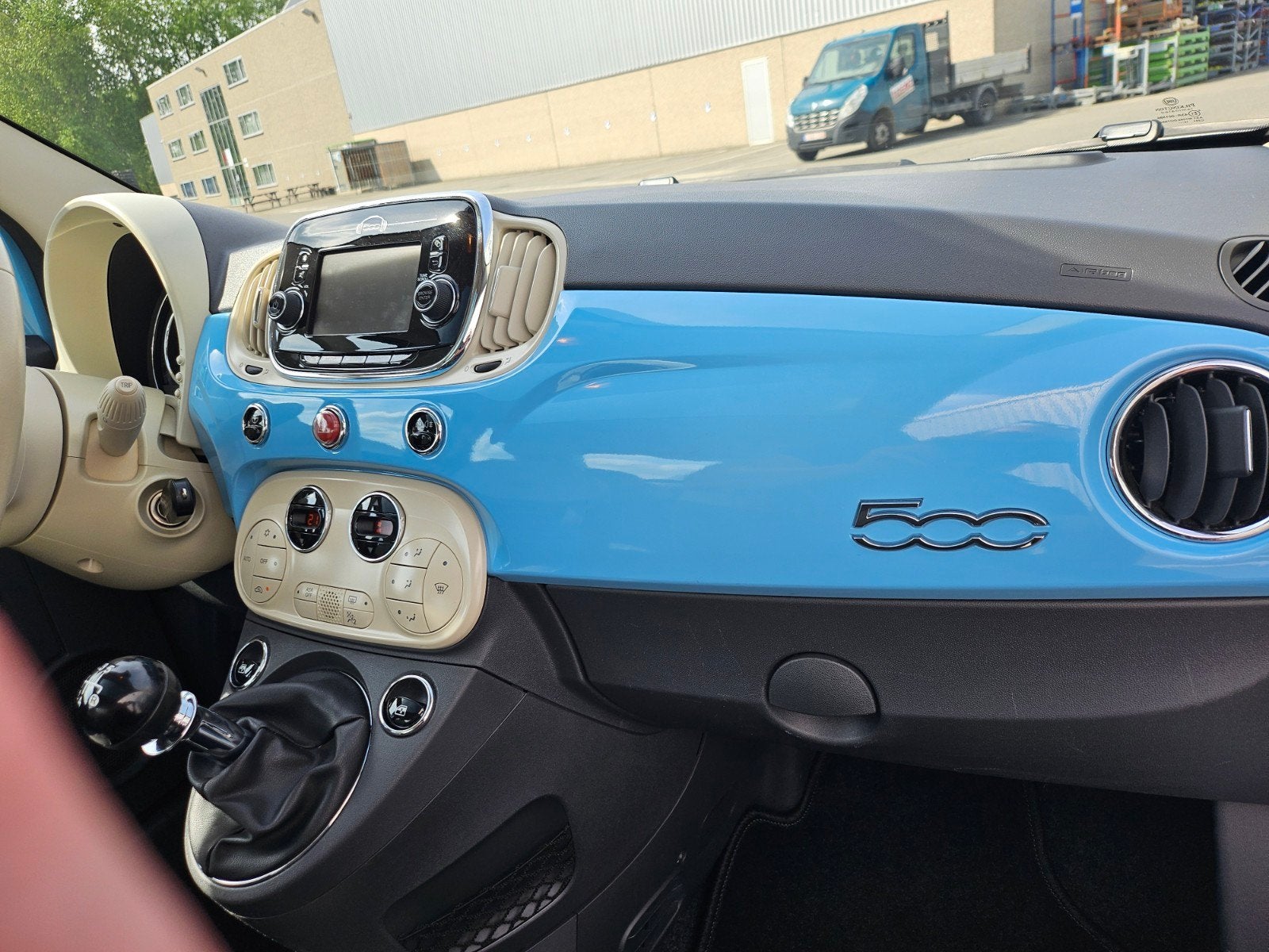 Fiat 500 lounge van 2016 met 53000km in topstaat, Auto's, Voorwielaandrijving, Blauw, Automatische klimaatregeling, Bedrijf