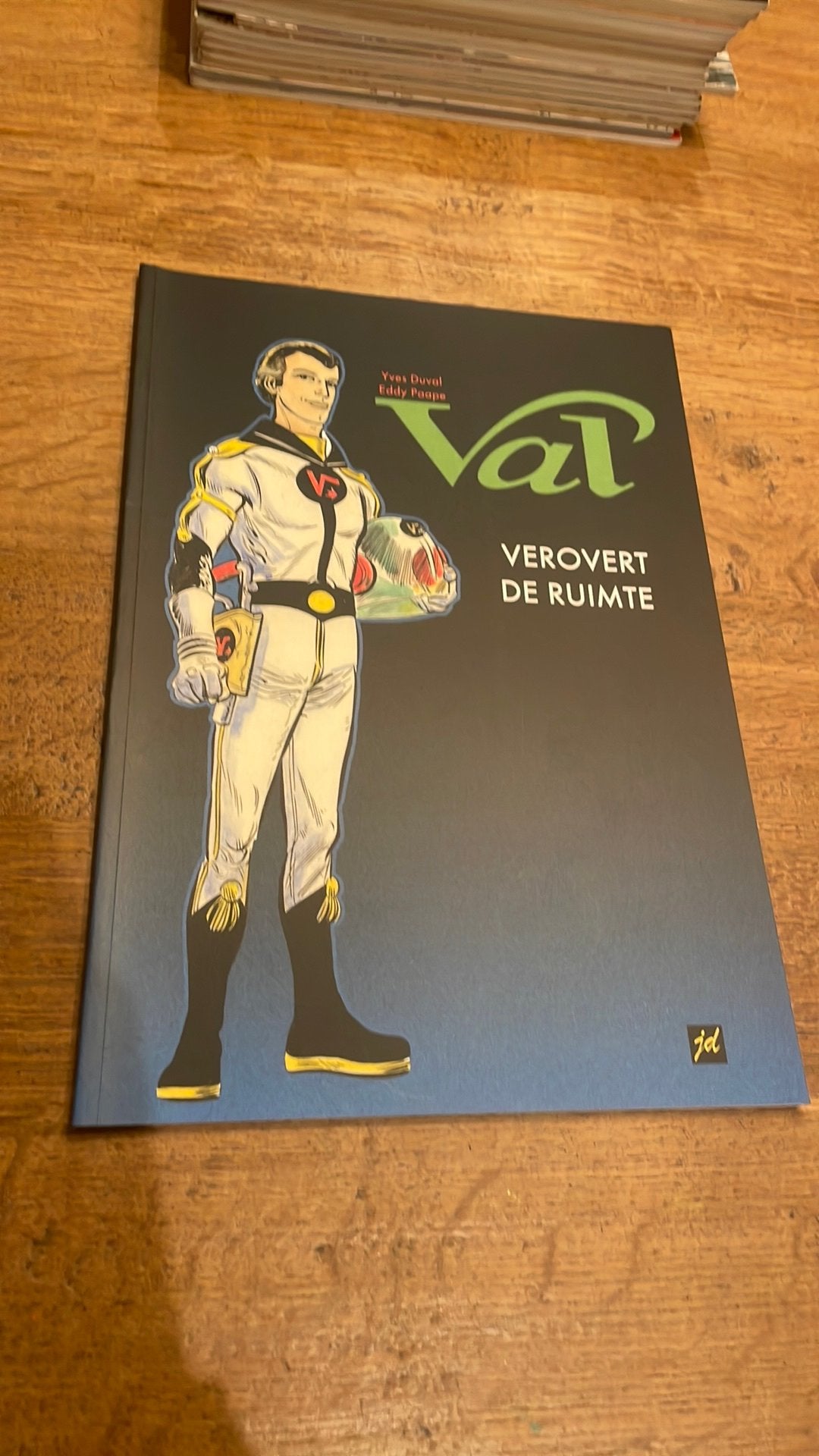 Val verovert de ruimte - Eddy Paape, Boeken, Eén stripboek, Ophalen of Verzenden, Zo goed als nieuw