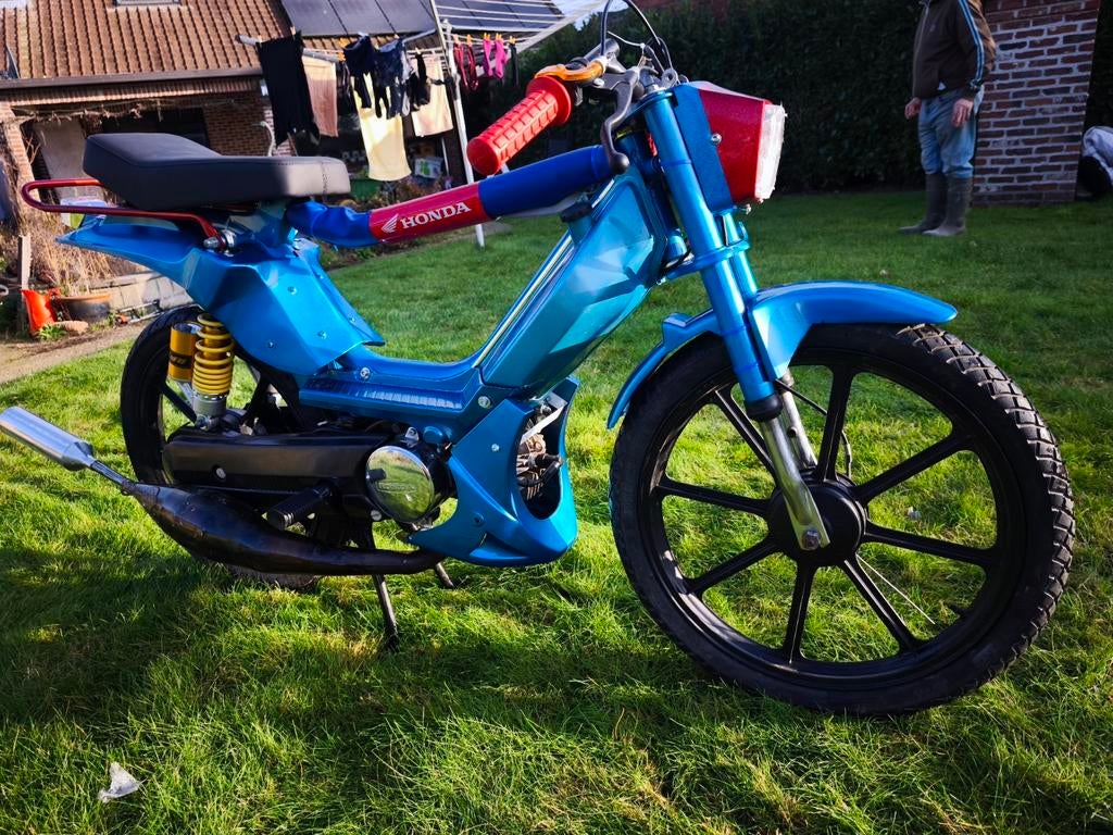 Honda camino" the beast", Fietsen en Brommers, Ophalen, Uitlaat
