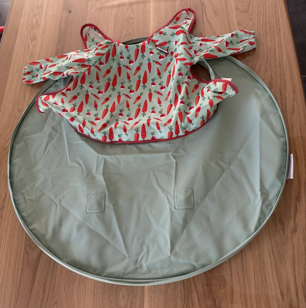 Bavoir bébé à manches longues avec plateau de protection, Enlèvement, Comme neuf, Portable, Bavoir