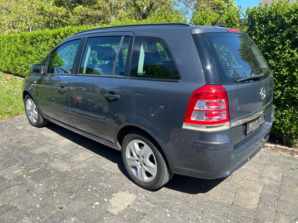 Opel zafira. .. benzine .. 7 zit, Auto's, Opel, Zafira, Particulier, Te koop, Benzine