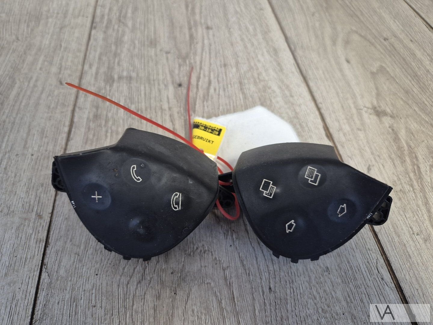 Knoppen op stuur airbag van Mercedes E klasse W211 set €30, Auto-onderdelen, Gebruikt, -, Ophalen of Verzenden, -