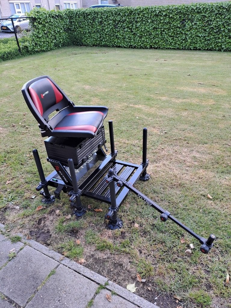 nytro feeder stoel zgan, Ophalen, Zo goed als nieuw