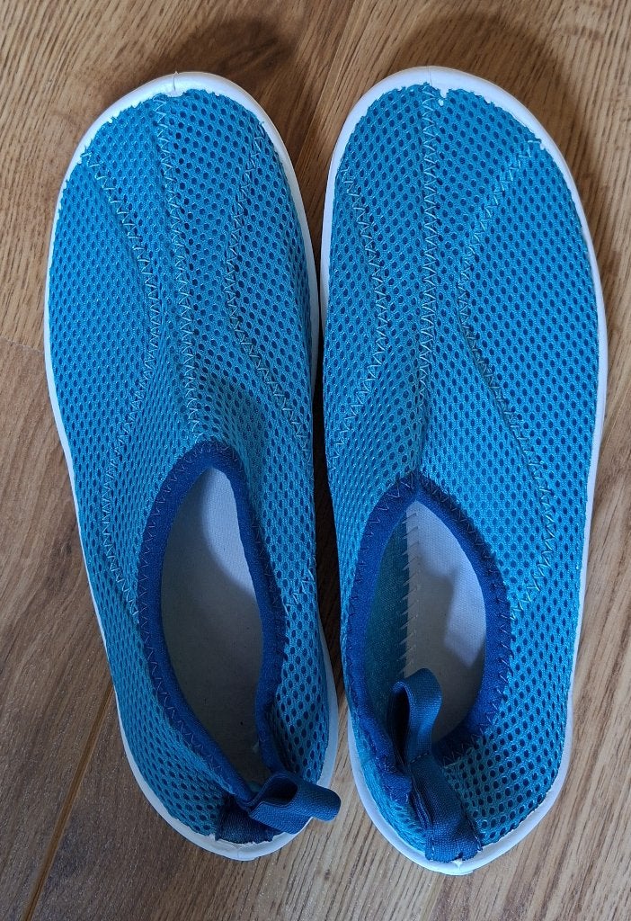 Tribord waterschoenen 34-35, Kinderen en Baby's, Jongen of Meisje, Schoenen, Ophalen of Verzenden, Zo goed als nieuw
