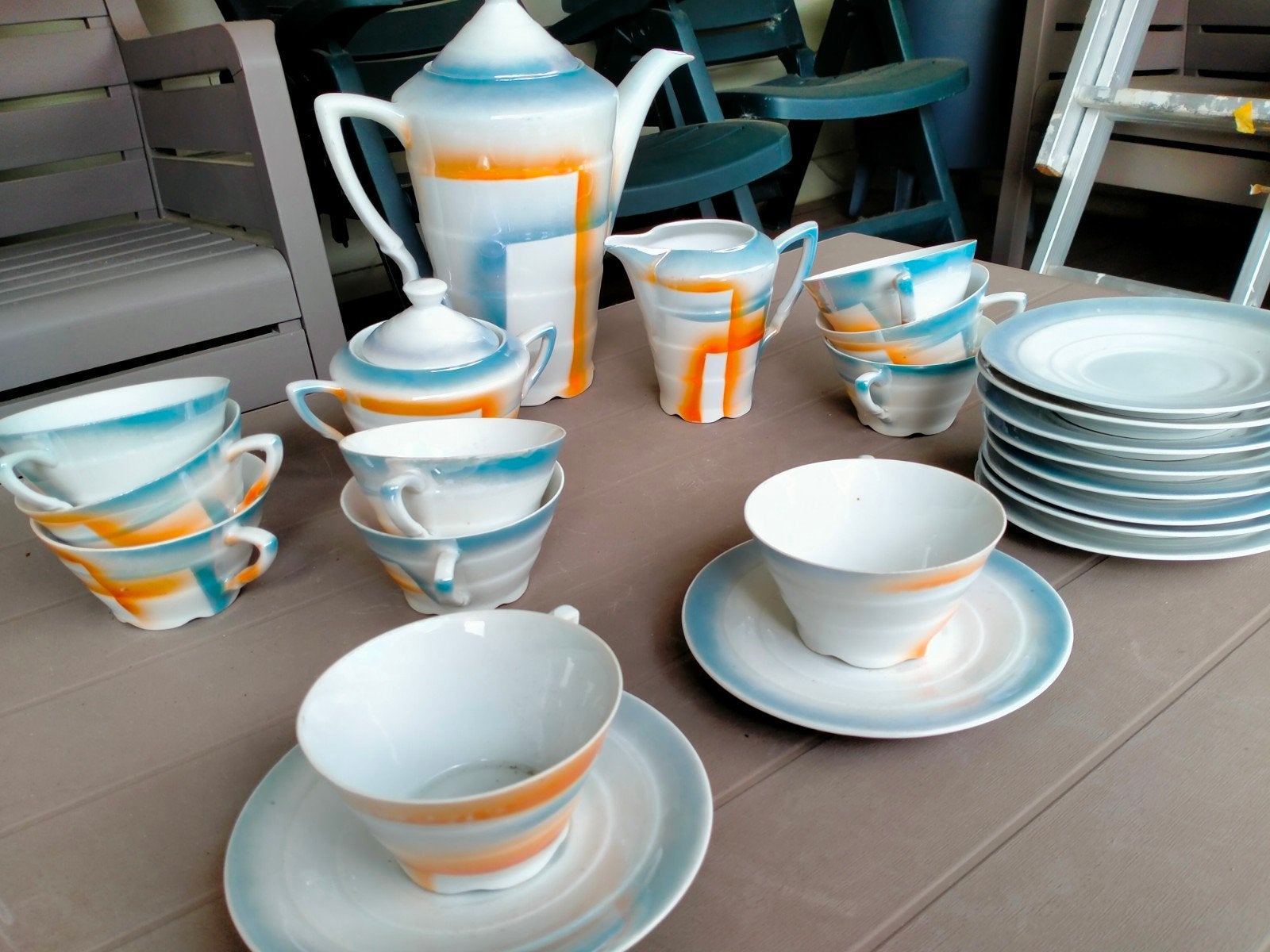 Oud 10 delig koffieservies, Ophalen