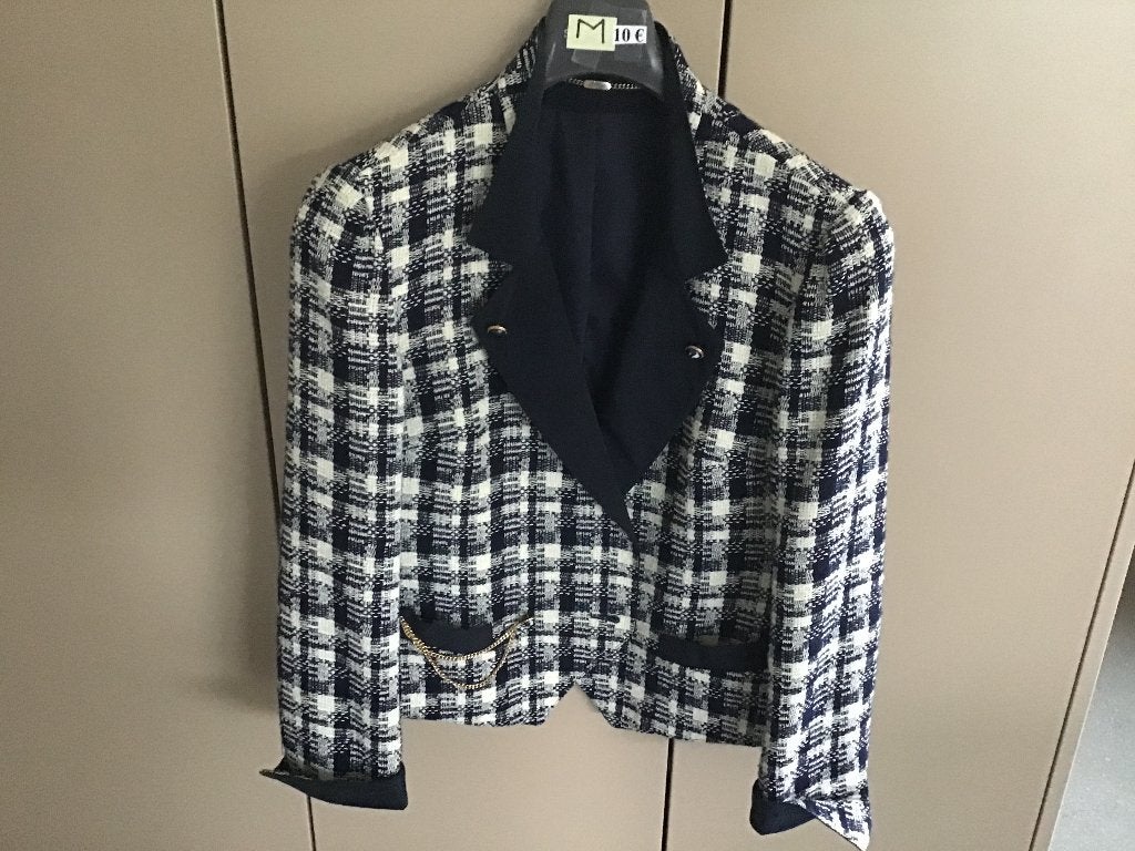 mooi dames jasje maat medium voor slechts 10 euro, Kleding | Dames, Ophalen of Verzenden, Zo goed als nieuw, Maat 38/40 (M), Jasje