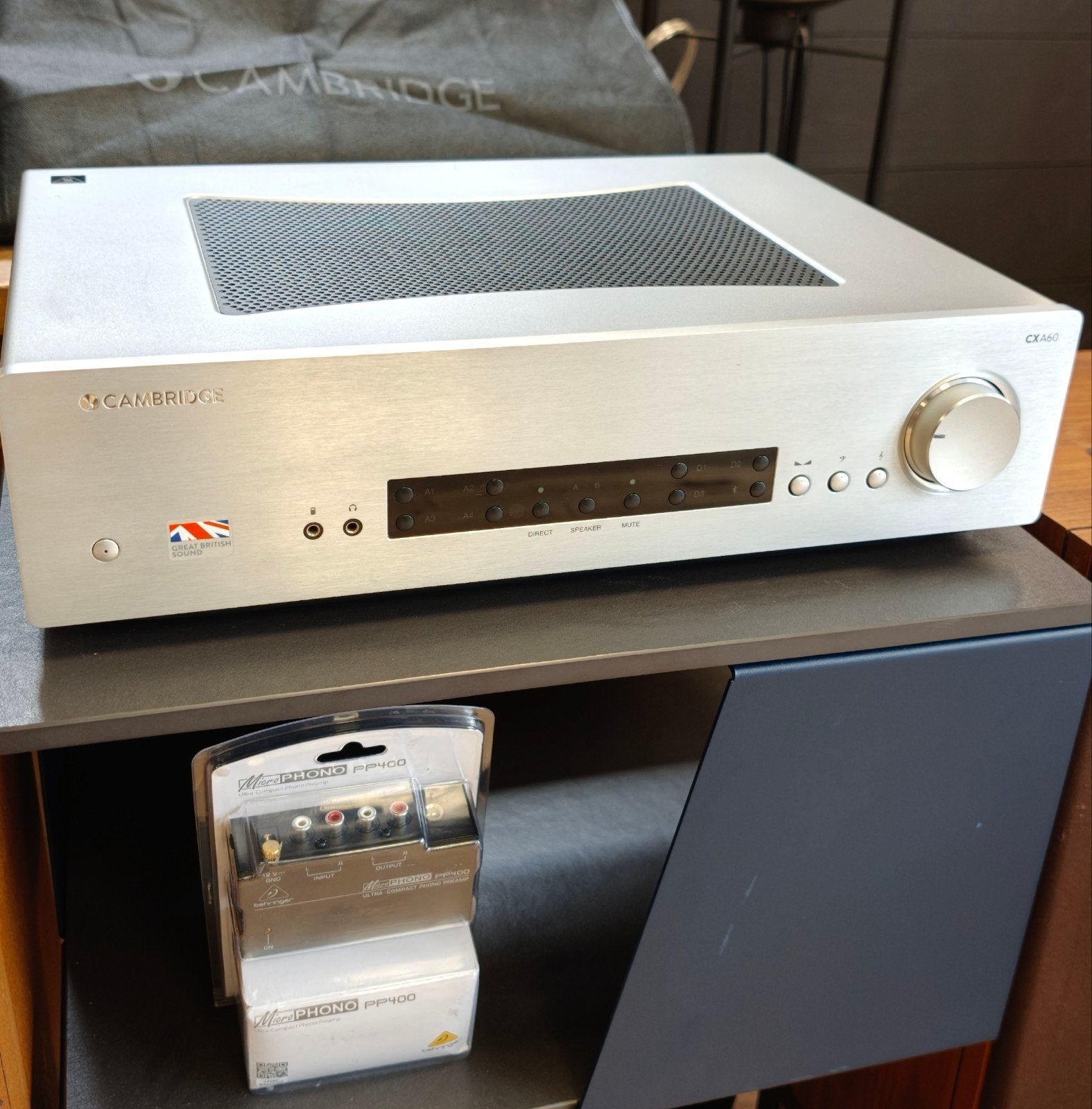 Cambridge Audio CXA60 – Ampli Hi-Fi + préampli phono offert, Enlèvement