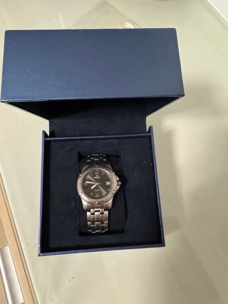 MONTRE FESTINA, Handtassen en Accessoires, Horloges | Dames, Staal, Staal, Polshorloge, Zo goed als nieuw