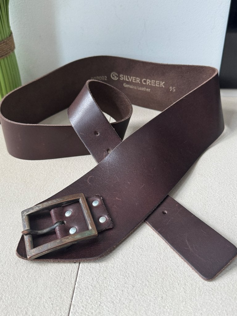 Vintage Y2K donkerbruine leren Silver Creek dames riem 95 cm, Handtassen en Accessoires, Ophalen, Gebruikt