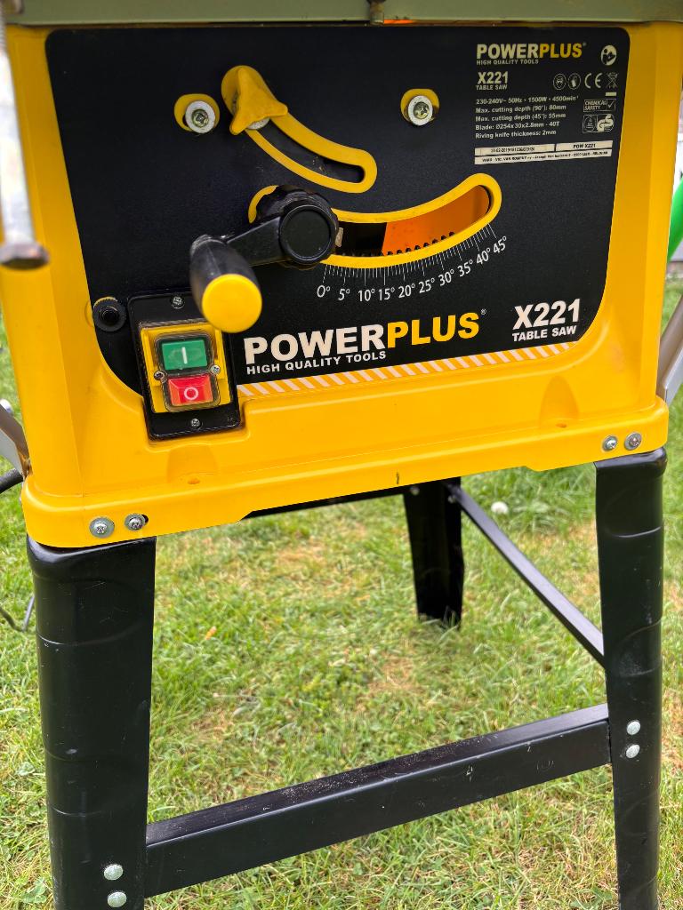 Scie circulaire, Moins de 600 watts, Comme neuf, Enlèvement, PowerPlus