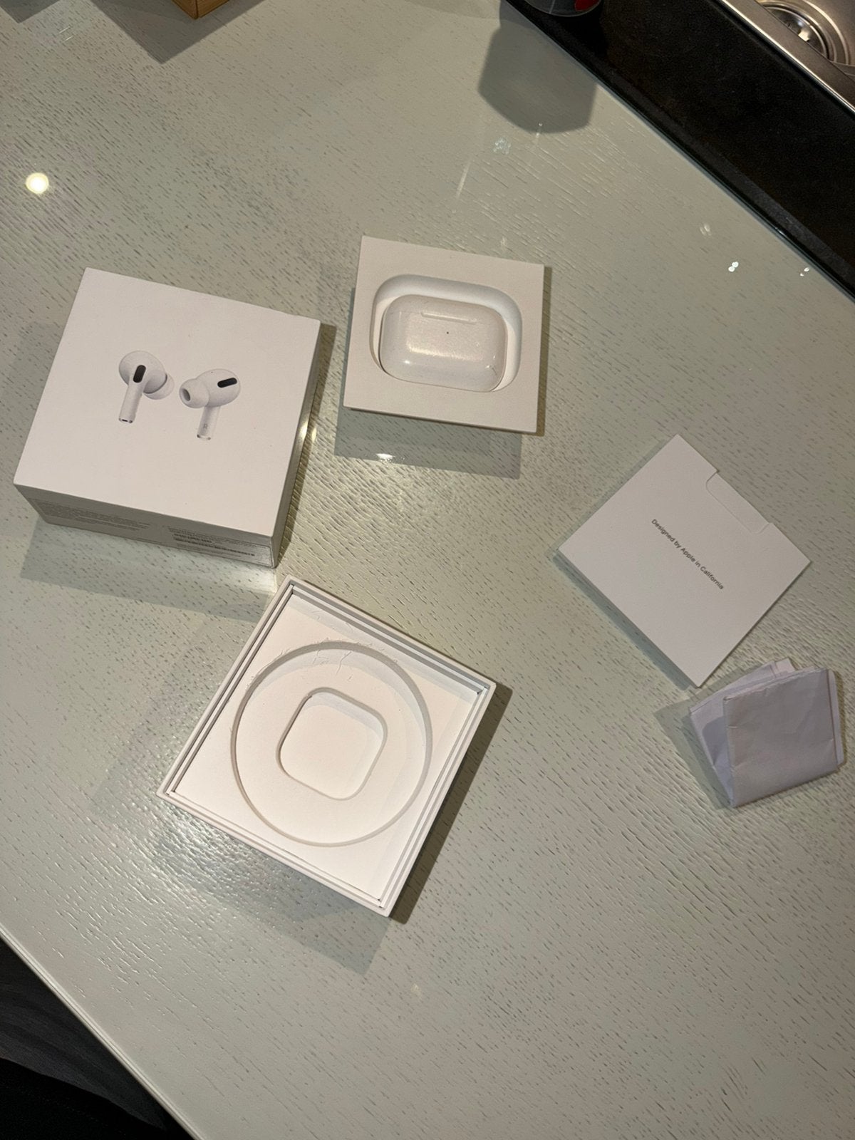 Airpods Pro 1 met MagSafe Charging Case, Telecommunicatie, Ophalen, Zo goed als nieuw, Apple