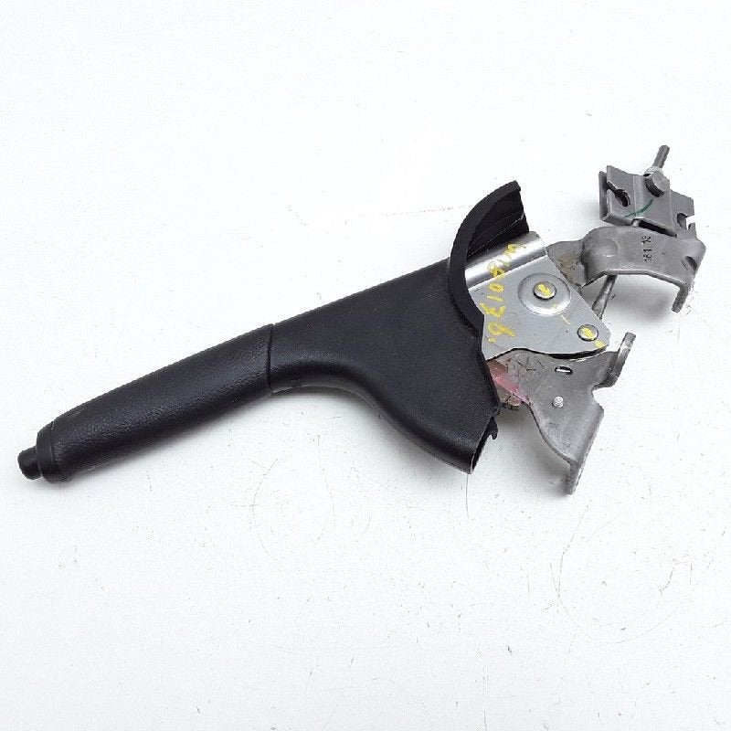 HANDREMHENDEL ABS Mitsubishi Space Star (A0) (01-2012/-), Gebruikt, Mitsubishi