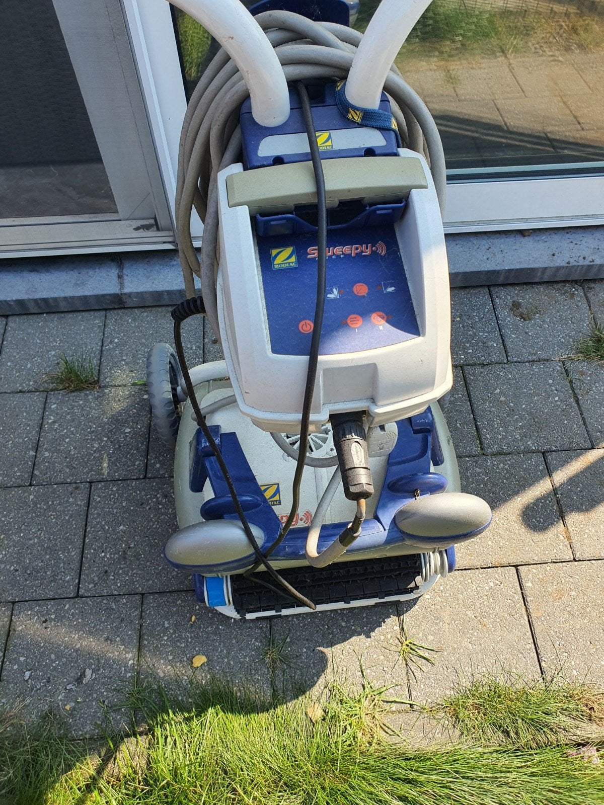 Zwembadrobot, Ophalen