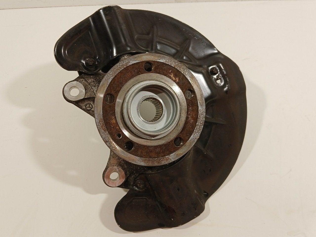 Wielnaaf links voor Mercedes-Benz CLA, Onderdelen@venauto.nl, Van der Ven Autorecycling B.V., Gebruikt, Ettenseweg 76, 4706 PB Roosendaal, The Netherlands