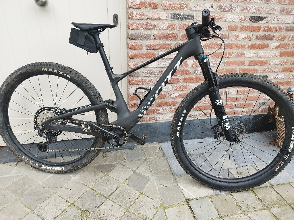 Scott Spark Rc team carbon fully, Vélos & Vélomoteurs, Autres marques, 45 à 49 cm, Comme neuf, Enlèvement