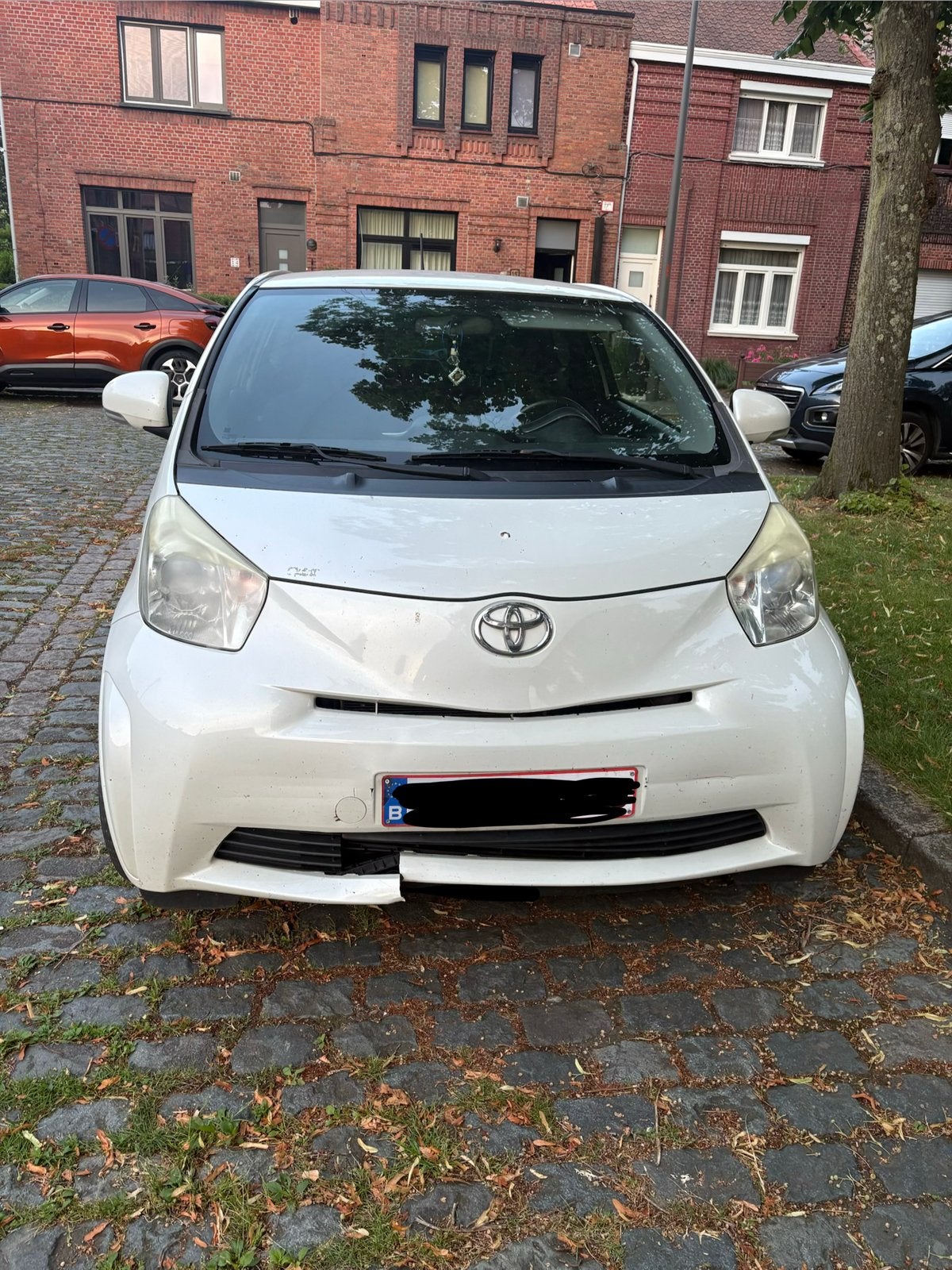 Toyota IQ 1.0 Benzine, Auto's, Toyota, Particulier, IQ, Benzine, Euro 6, Coupé, 3 deurs, Handgeschakeld, Wit, Zwart, Stof, Voorwielaandrijving