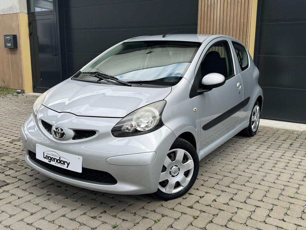 Toyota Aygo Aygo 1.0i VVT-i Plus MMT, Autos, Toyota, Argent ou Gris, Achat, Entreprise, Garantie prolongée