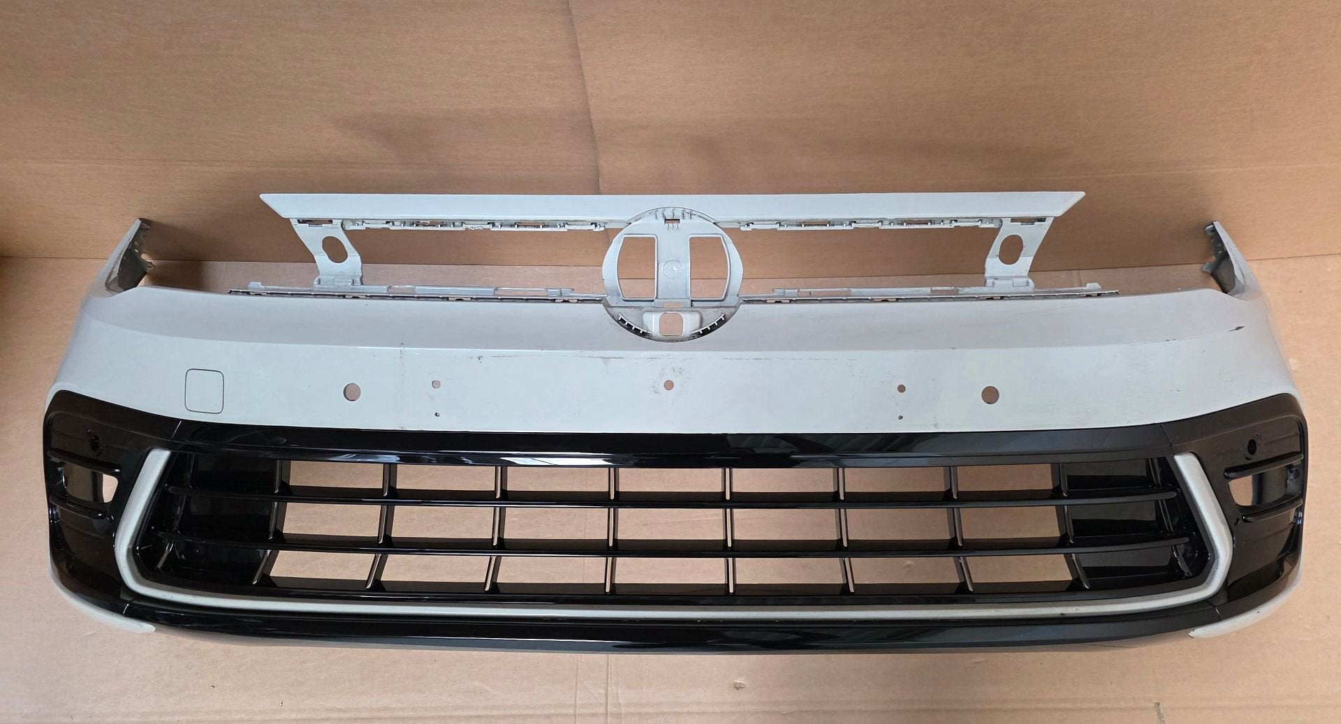 Voorbumper VW Polo 2G Facelift R-line Volkswagen A7A 2022-, -, Origine de la pièce connue, Utilisé, -