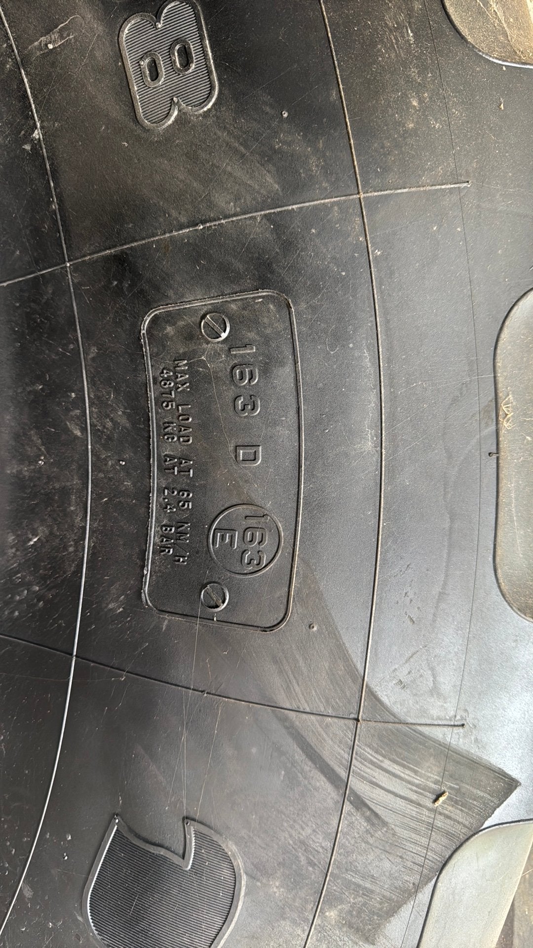 Nouveau pneu de tracteur sur jante Firestone 650/65R38, Enlèvement